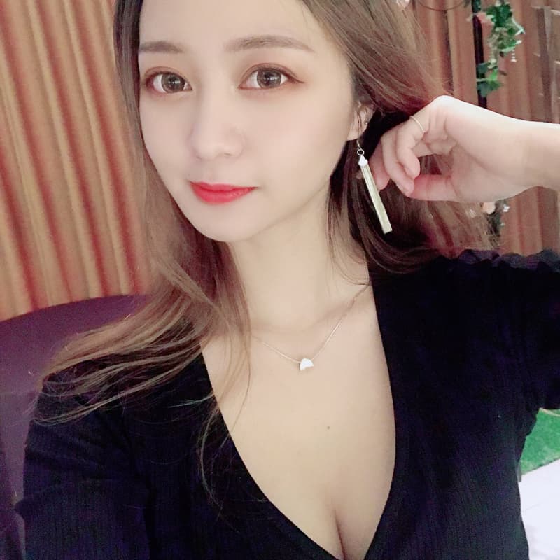 陪我去唱歌🥹週二8點🎤 #唱歌 #暢飲 #遊戲PK #交朋友