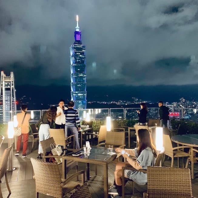 【我請客】SkyBar Together!晚霞夜景爵士 輕飲小食暢聊