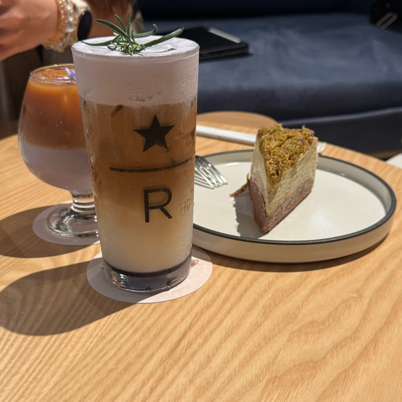 星巴克Dream PLaza典藏門市聚餐