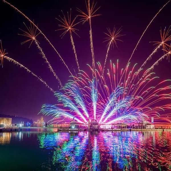 日月潭煙火(2天一夜)