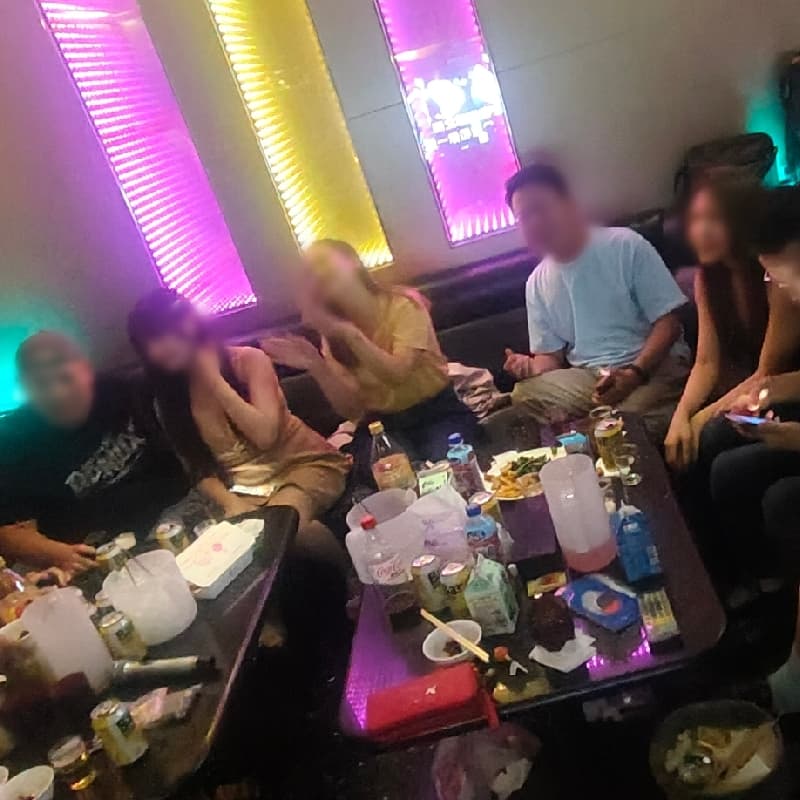 8/30 週日18:30-22:30西門錢櫃唱歌
