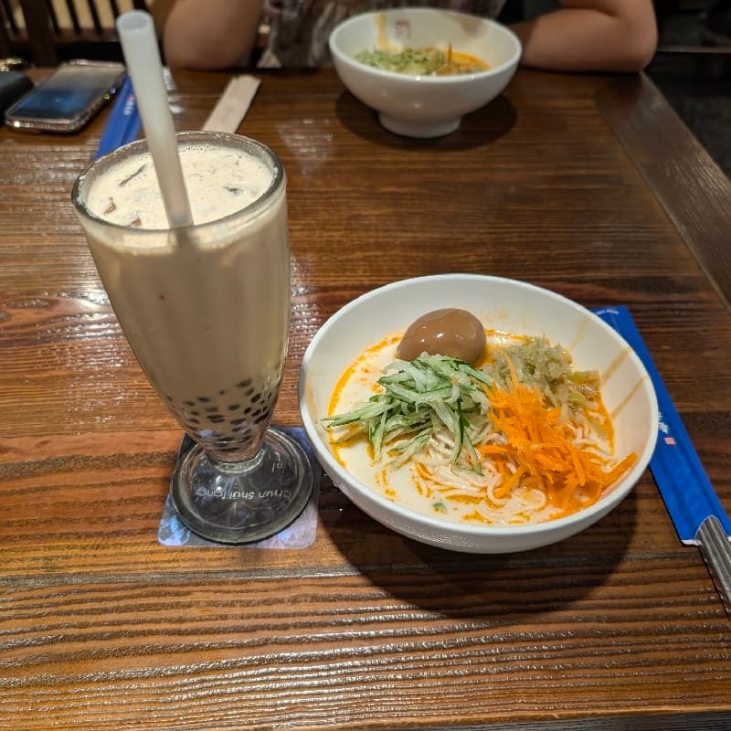 春水堂站前店午餐聊天