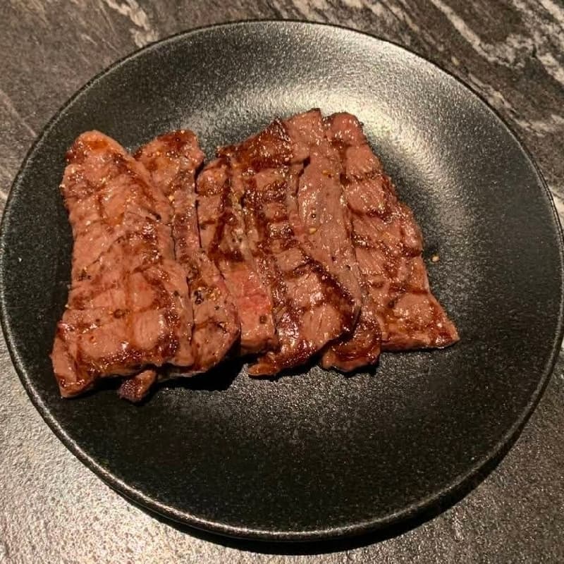 台中沛瀧燒肉,時間可議。一人$3000左右,各付各的