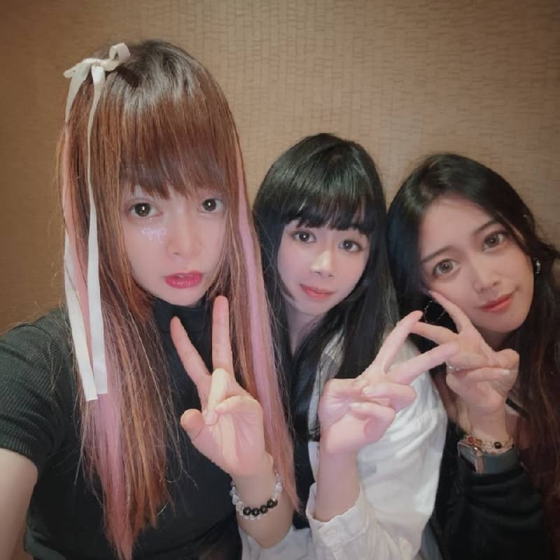 週六🎉🎉💞一起來🥰🍻小酌目前6位女孩