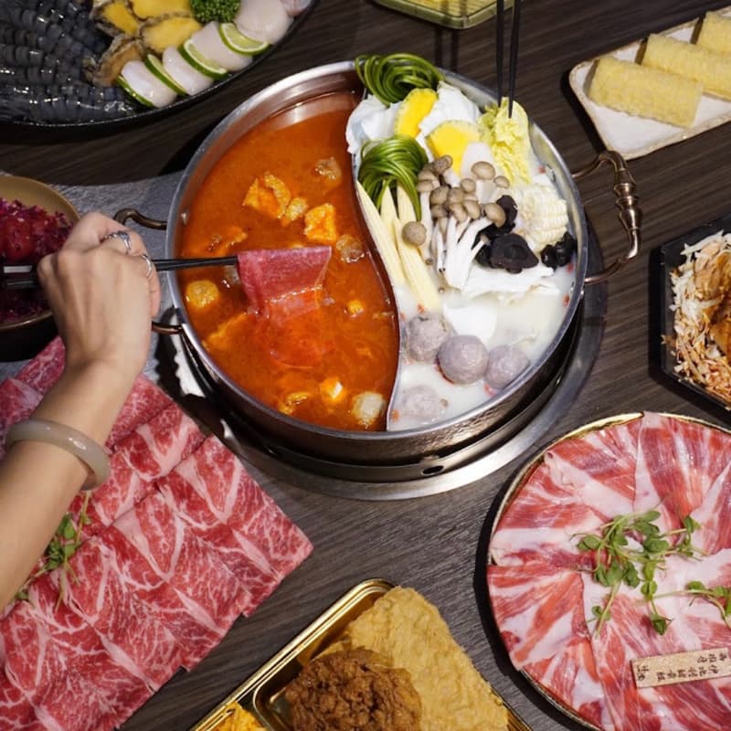 我請客🐽沐橙麻辣火鍋螺獅粉📍麻油雞湯口味