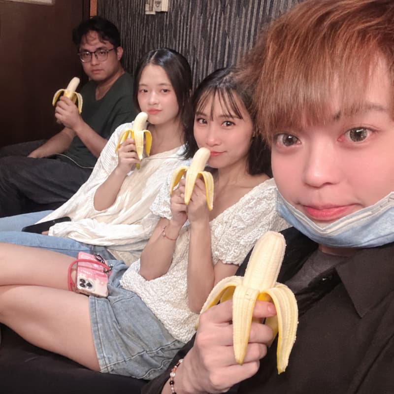 9/30(三)目前1男3女 唱歌小酌認識新朋友#錢櫃#唱歌#新手友善