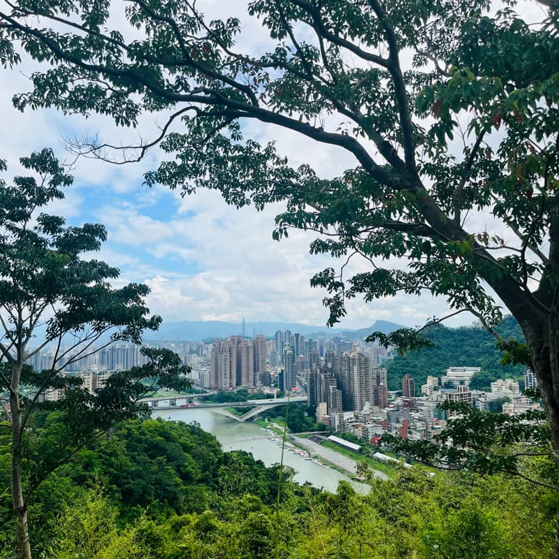 週五六白天爬山